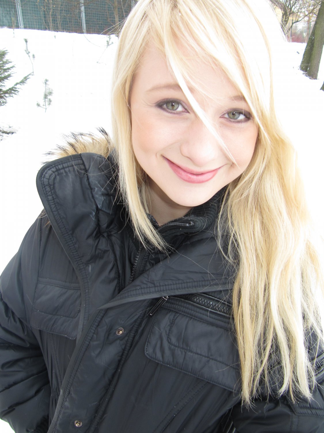 sweet-blonde-teen-shows-her-lovely-tits-and-pussy-in-the-snow-2